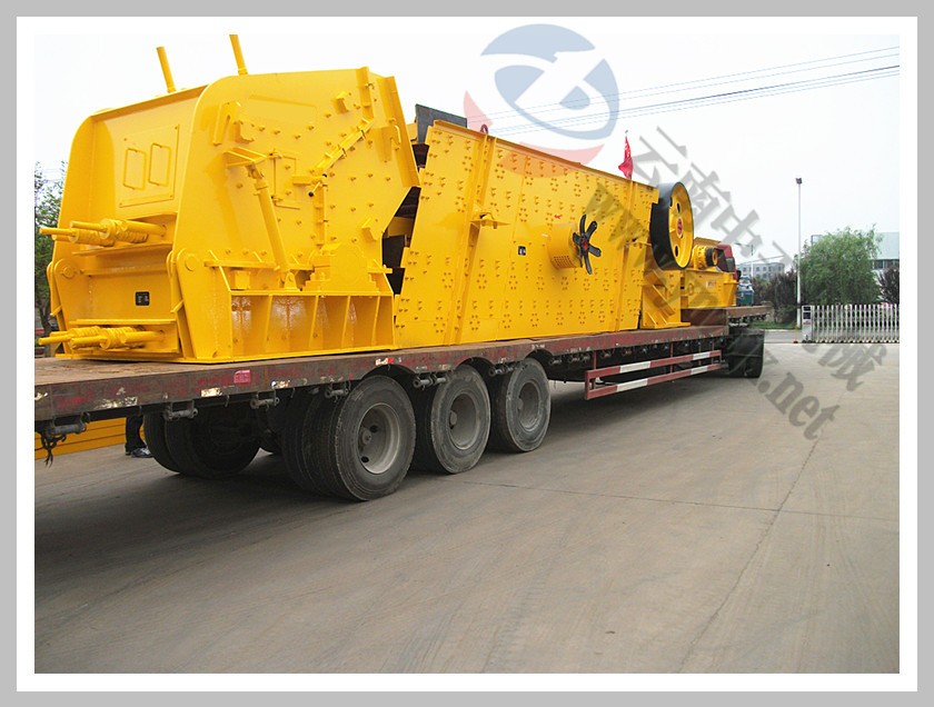 昆明給料機(jī)顎破反擊破及振動篩發(fā)貨現(xiàn)場